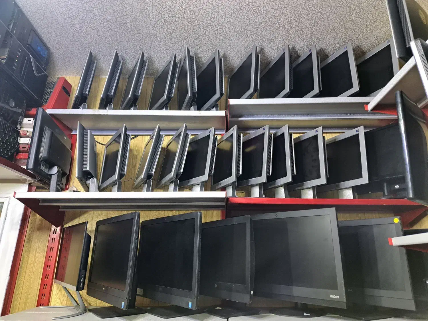 مانیتور LG 1530  (استوک برتر)|قطعات و لوازم جانبی رایانه|کرمانشاه, |دیوار