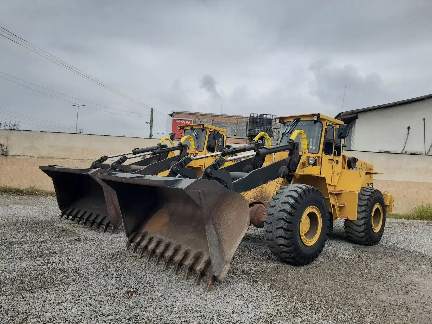 لودر ولو ال صدوبیست|خودرو سنگین|تهران, آسمان|دیوار