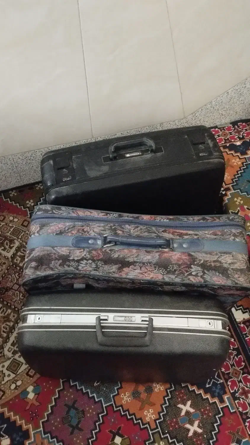 چمدان ضد آب|کیف، کفش، کمربند|قم, نیروگاه|دیوار