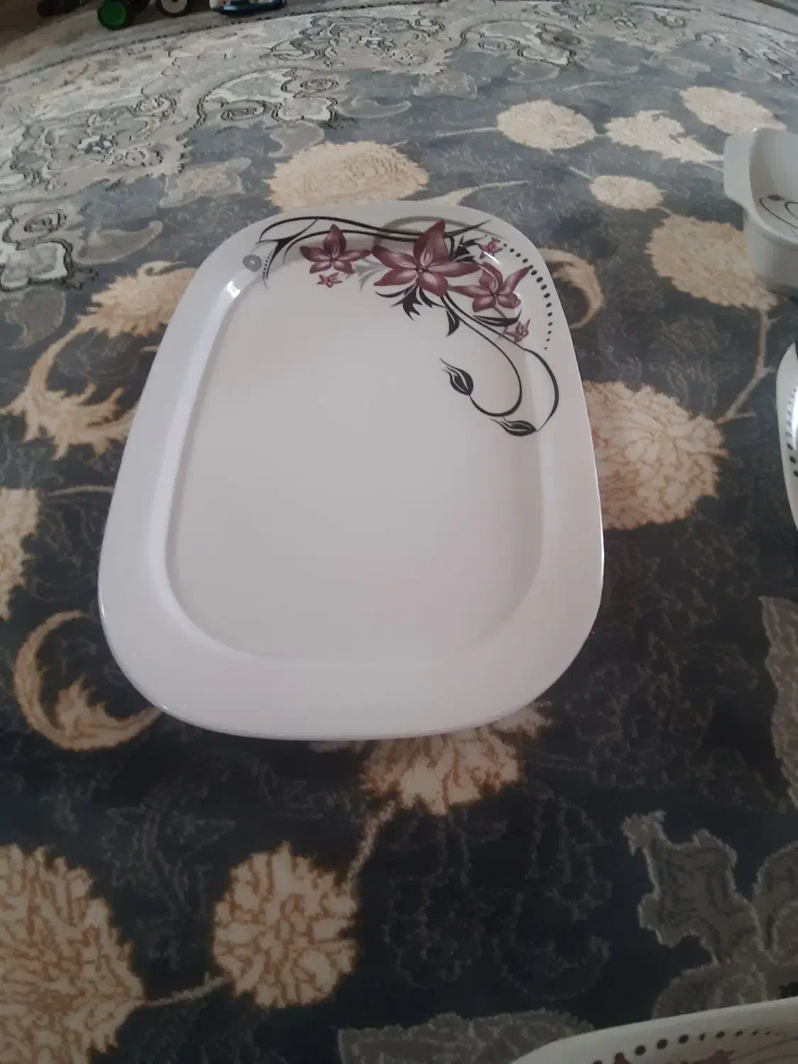 ظروف پذیرایی ملامین گلریز یزد|ظروف سرو و پذیرایی|بروجرد, |دیوار