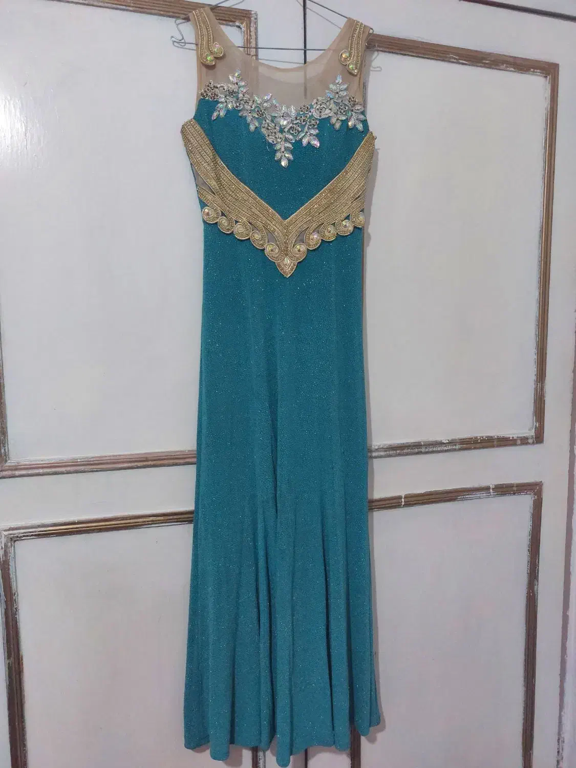 لباس مجلسی|لباس|بوئین زهرا, |دیوار