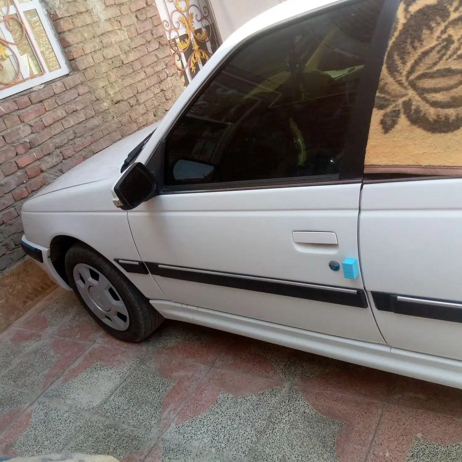 پارس فروشی مدل ۴۰۲برج ۱۰ است|خودرو سواری و وانت|خاش, |دیوار