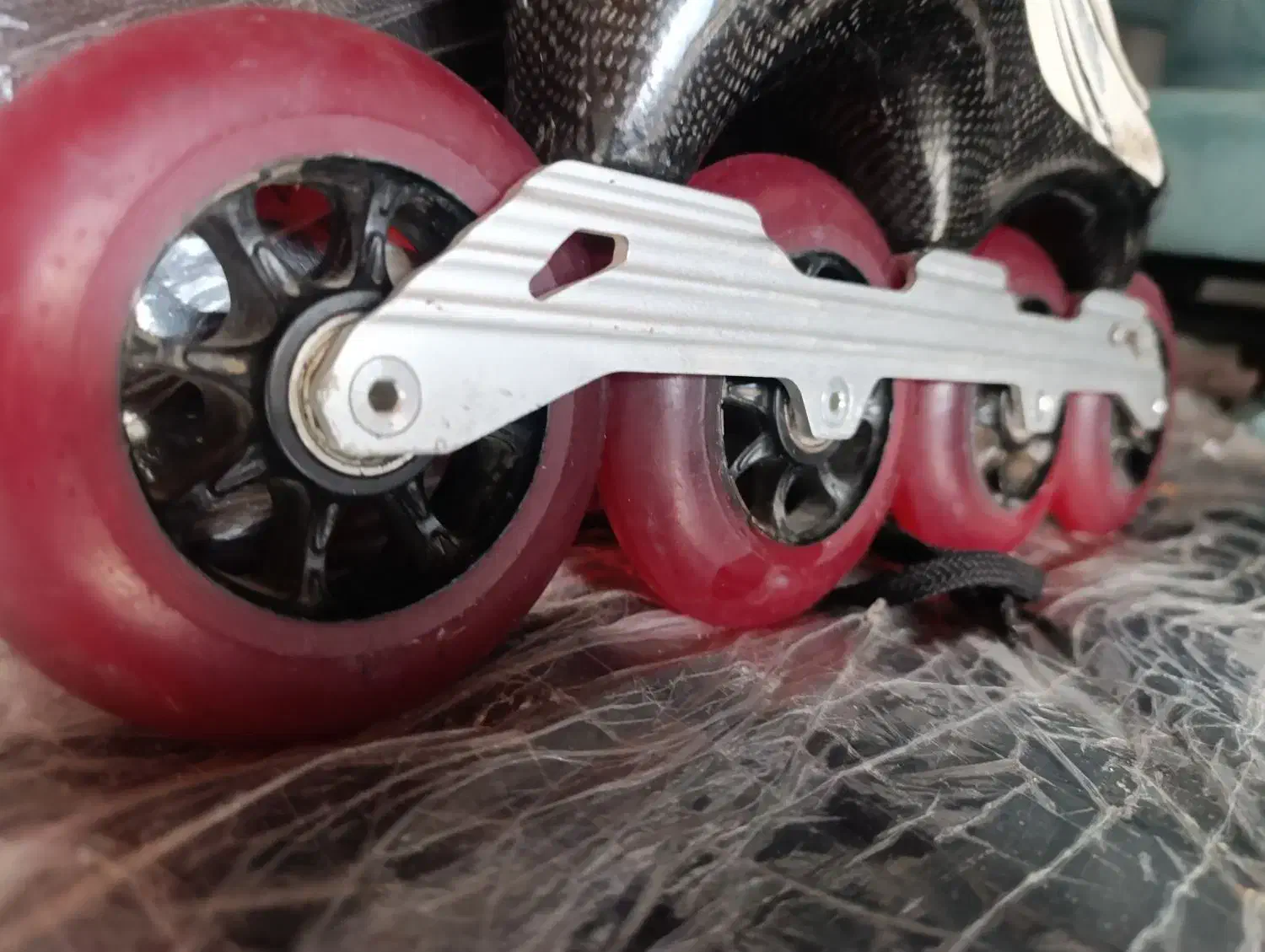 اسکیت حرفه‌ای کراس‌اور  سایز 35 چرخ آمریکایی|دوچرخه، اسکیت، اسکوتر|رشت, سعدی (تختی)|دیوار