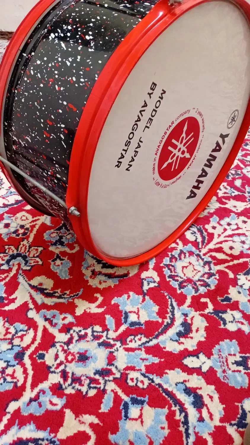 تبل یاماها|درام و پرکاشن|نیشابور, محله میدان باغات|دیوار