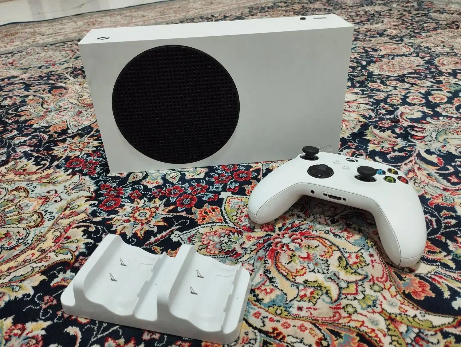 فروش یک دستگاه ایکس باکس سریS در حد آک|کنسول، بازی ویدئویی و آنلاین|رباطکریم, نصیرشهر|دیوار