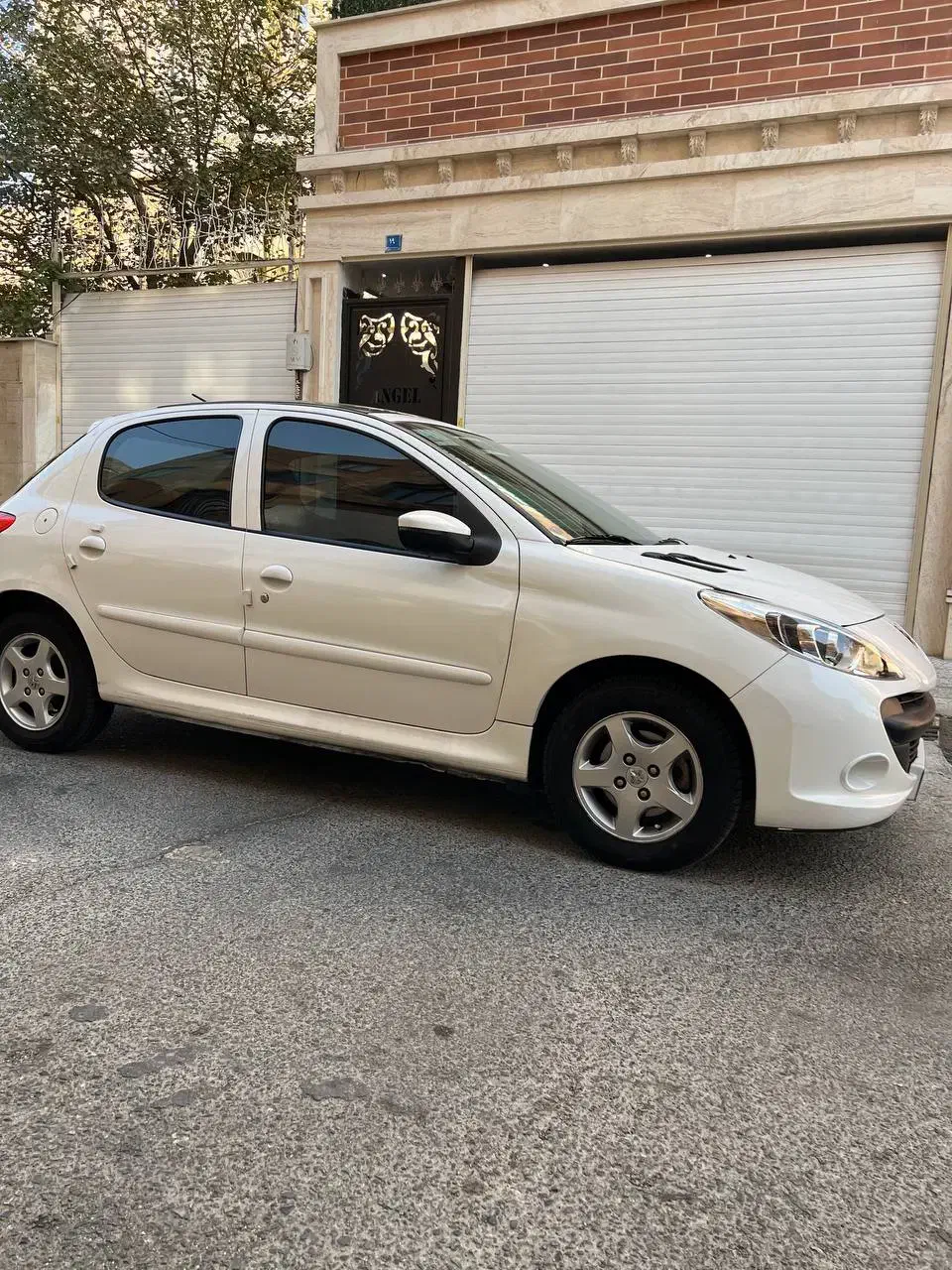 ۲۰۷ سفید مدل ۱۴۰۱|خودرو سواری و وانت|اندیشه, اندیشه فاز ۱|دیوار