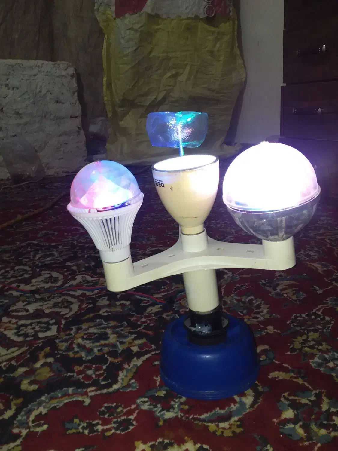 لامپ چرخشی رنگی|ریسه و چراغ تزئینی|بروجرد, |دیوار