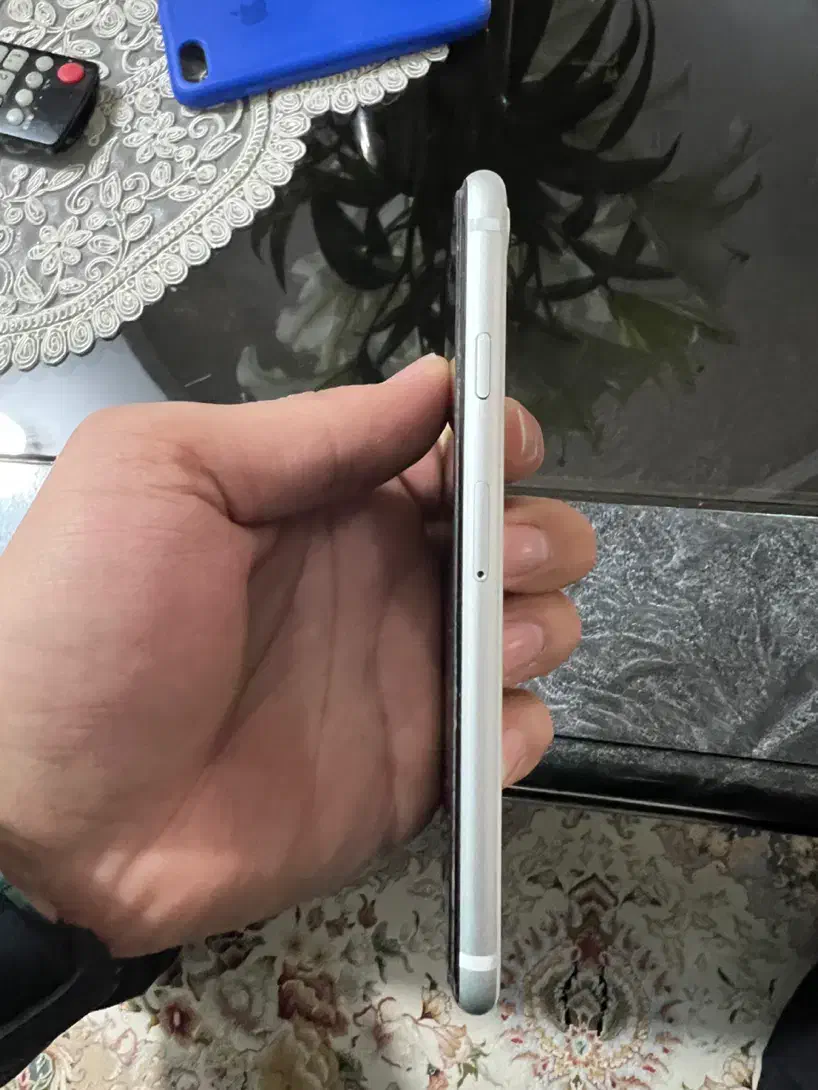 ایفون se 2020|موبایل|تهران, آهنگ|دیوار