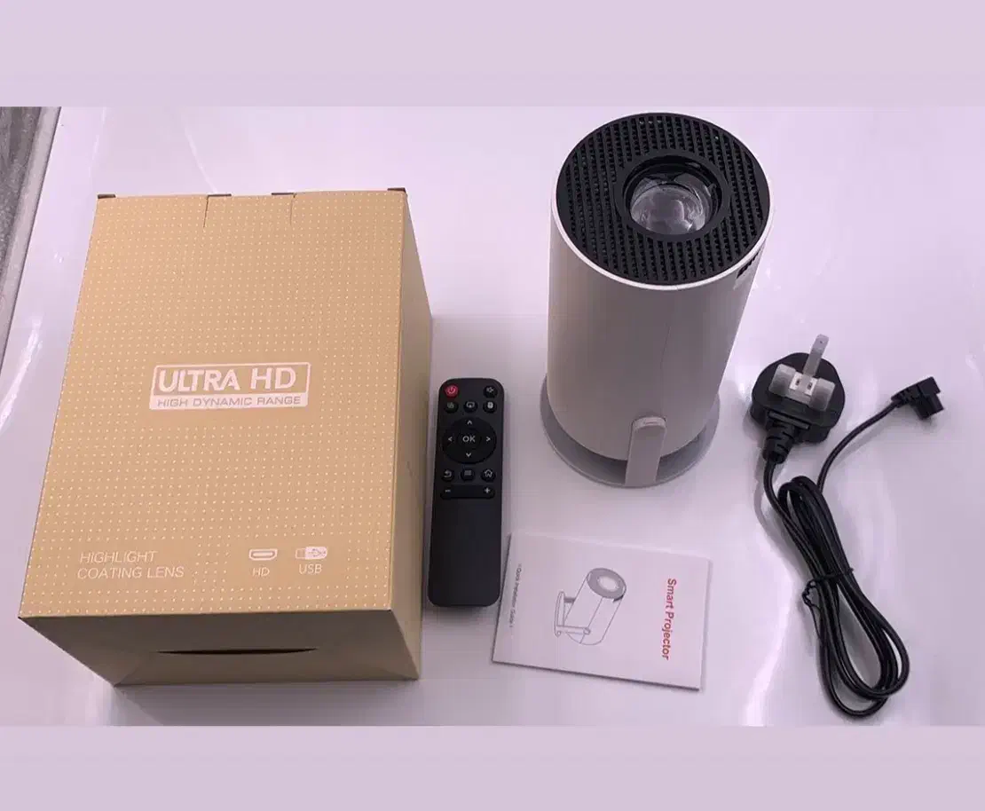 hy300 pro ویدیو پرژکتور.|تلویزیون و پروژکتور|تبریز, |دیوار