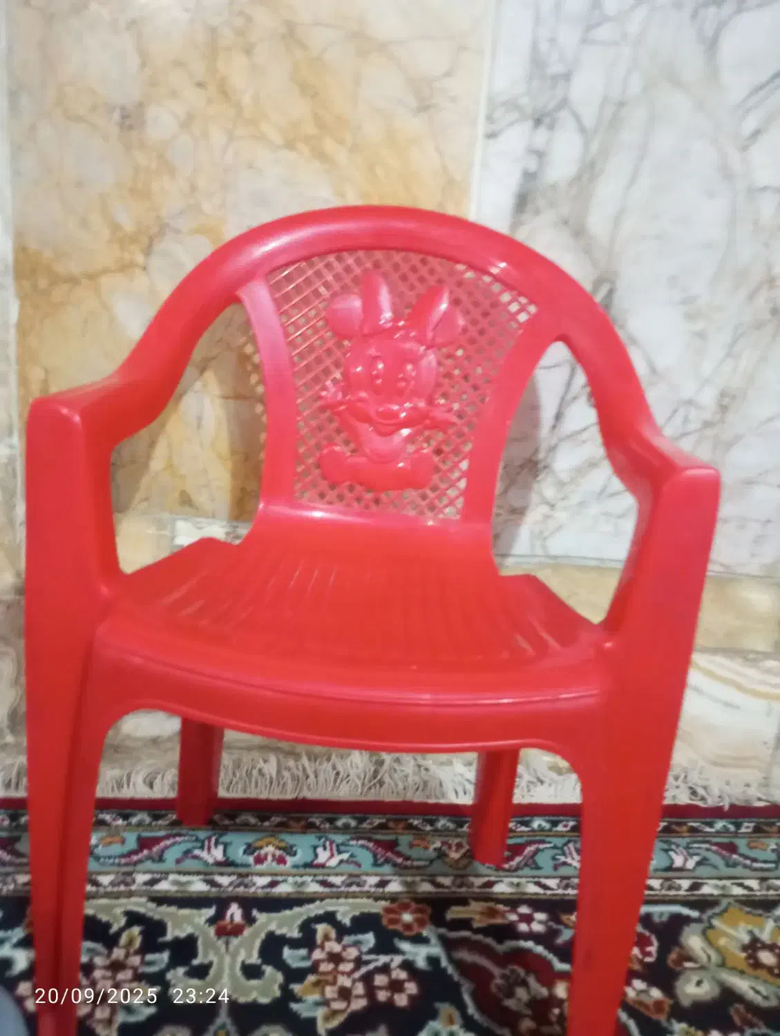 یک عدد عروسک و صندلی کودک یا مهد کودک|اسباب و اثاث بچه|مشهد, بلال|دیوار