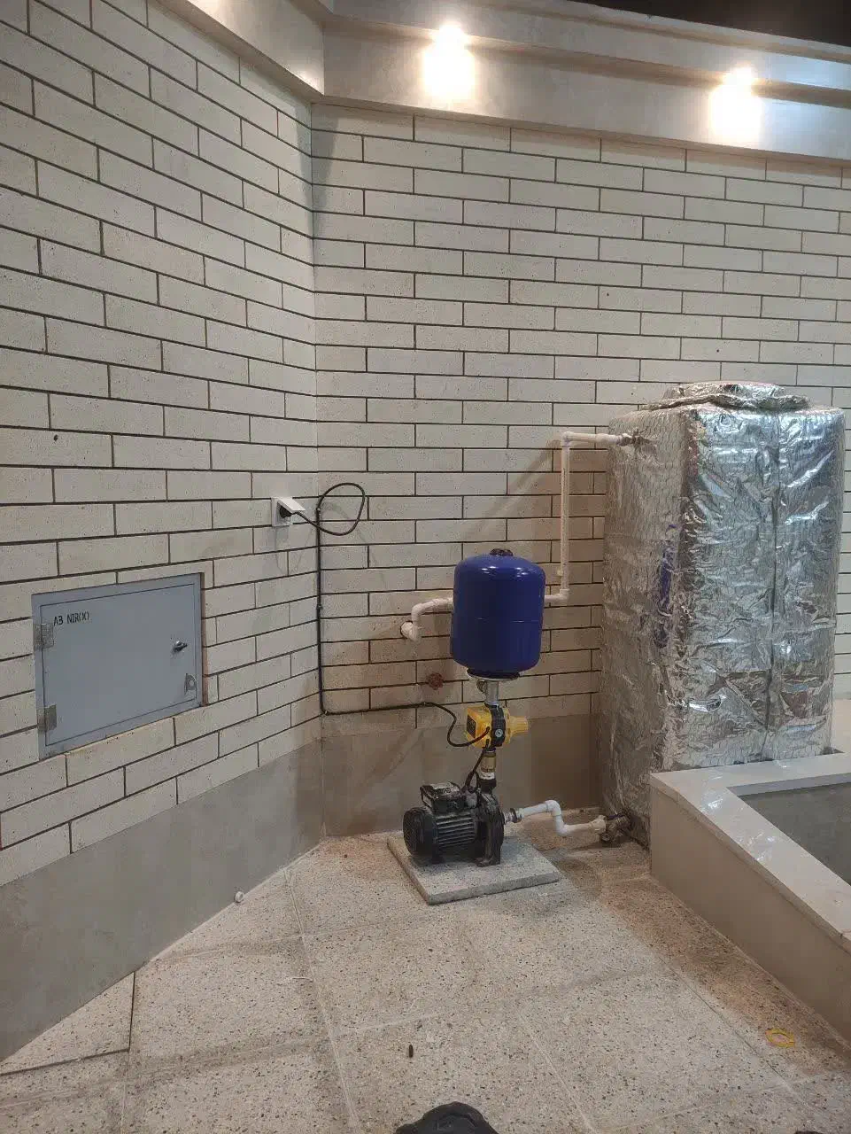 لوله کشی خورده کاری کلی نصب پمپ و شیرآلات ساختمان|خدمات پیشه و مهارت|طبس, |دیوار