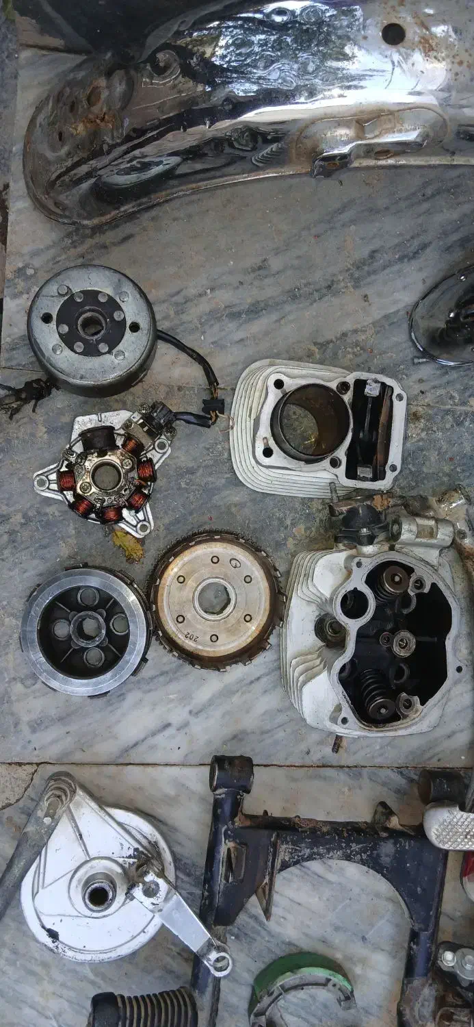 قطعات ۱۲۵|قطعات یدکی و لوازم جانبی|بروجرد, |دیوار