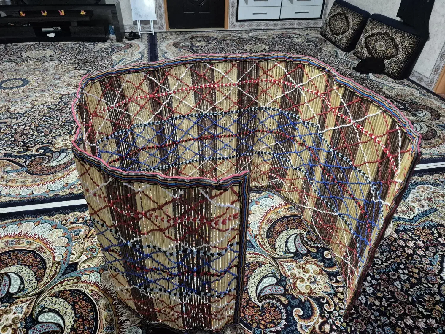 چیت|گلیم، جاجیم، گبه|صحنه, |دیوار