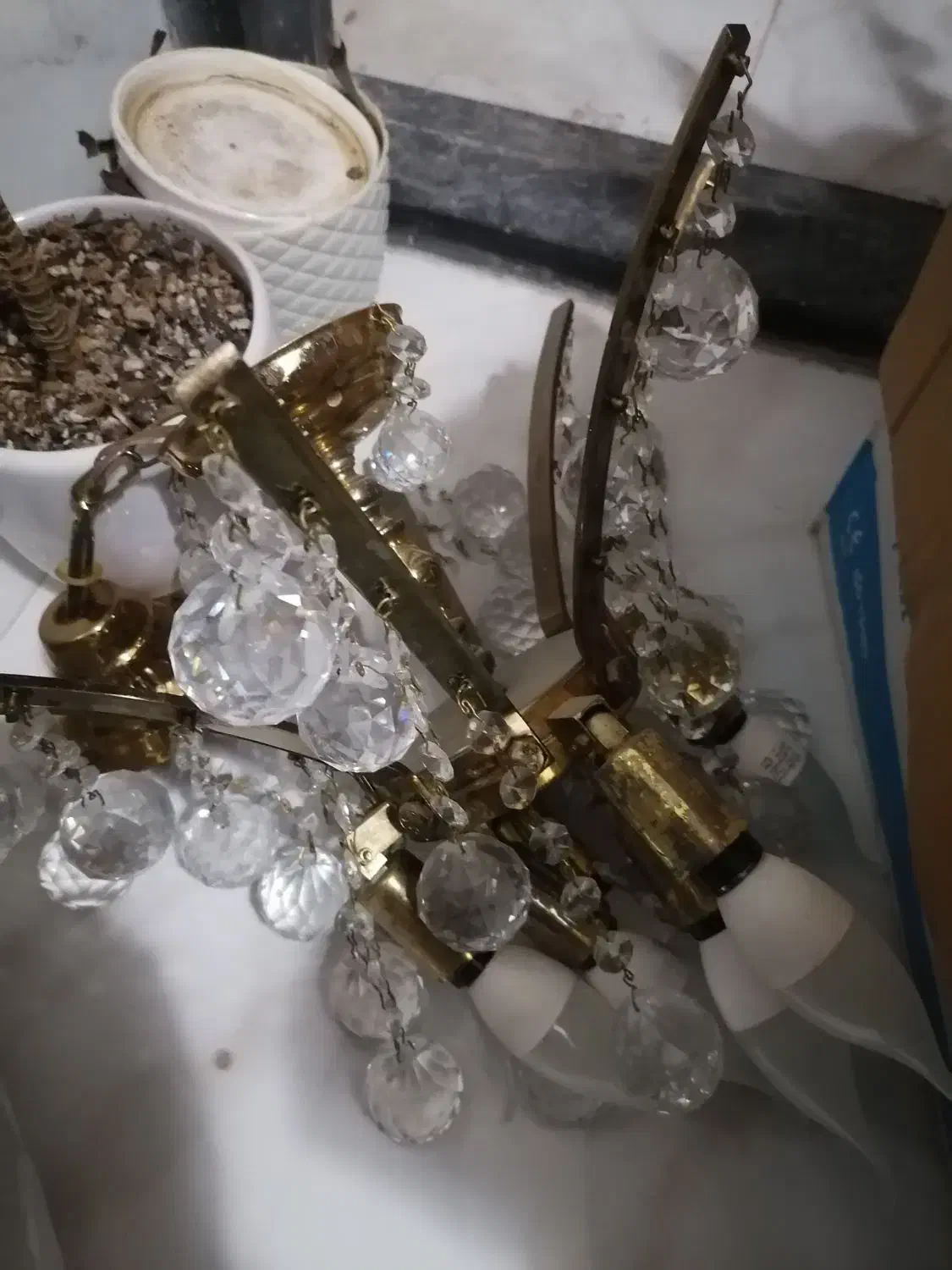 لوستر ۸شاخه|لوستر و چراغ آویز|همدان, |دیوار