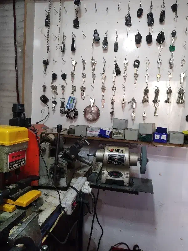 قفل و کلید ساز حسنی|خدمات پیشه و مهارت|اردبیل, |دیوار