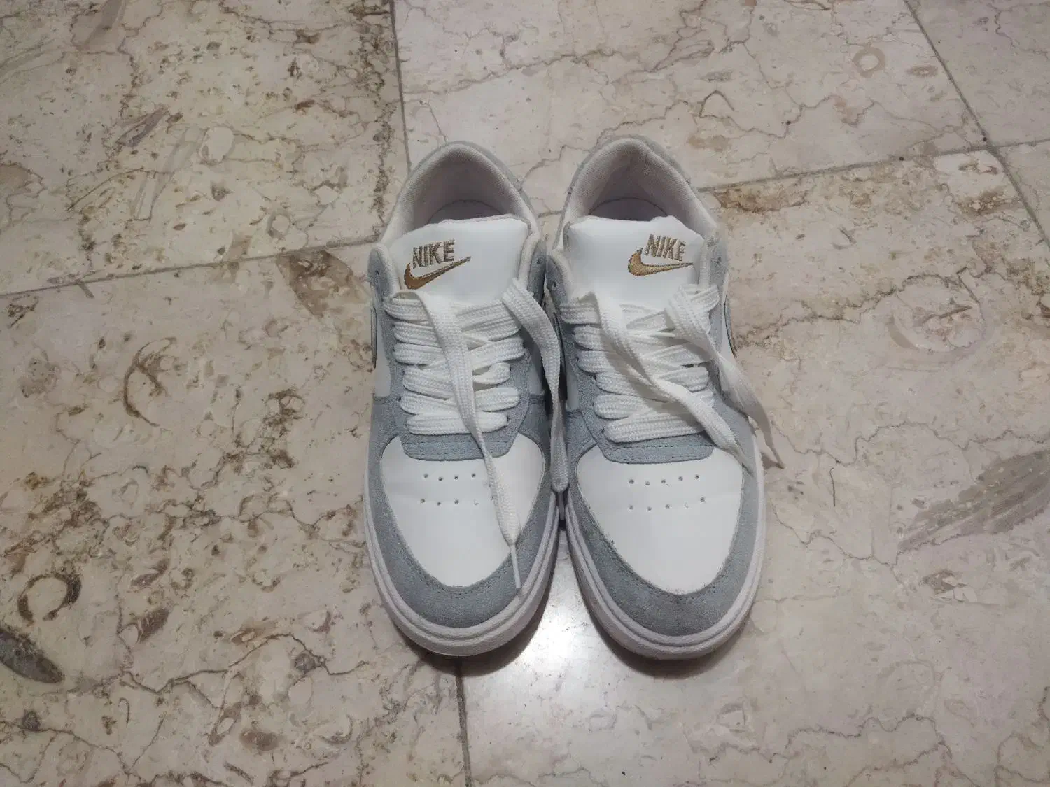 کفش کتونی ۴۲|کیف، کفش، کمربند|ری, حمزه‌آباد|دیوار