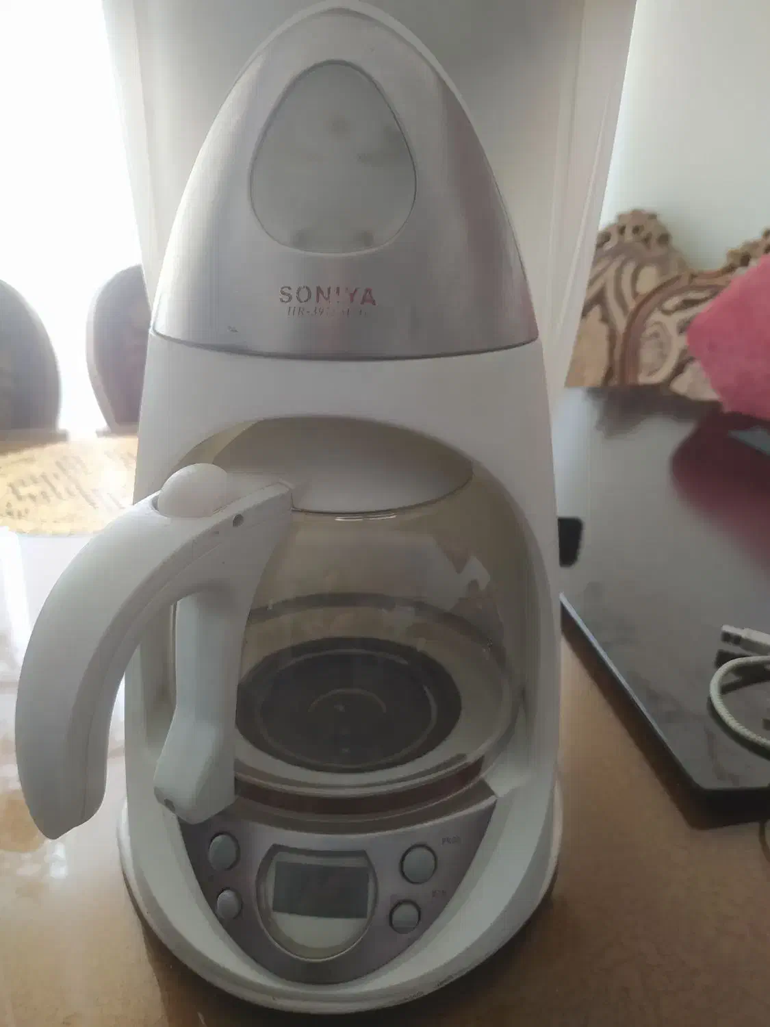 قهوه ساز|قوری، کتری، قهوه‌ساز دستی|پرند, فاز ۶|دیوار