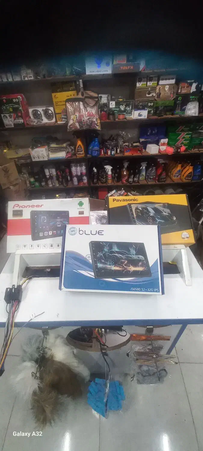 به علت تغییر شغل کلیه ی مانیتور ها به قیمت خرید|قطعات یدکی و لوازم جانبی|همدان, |دیوار