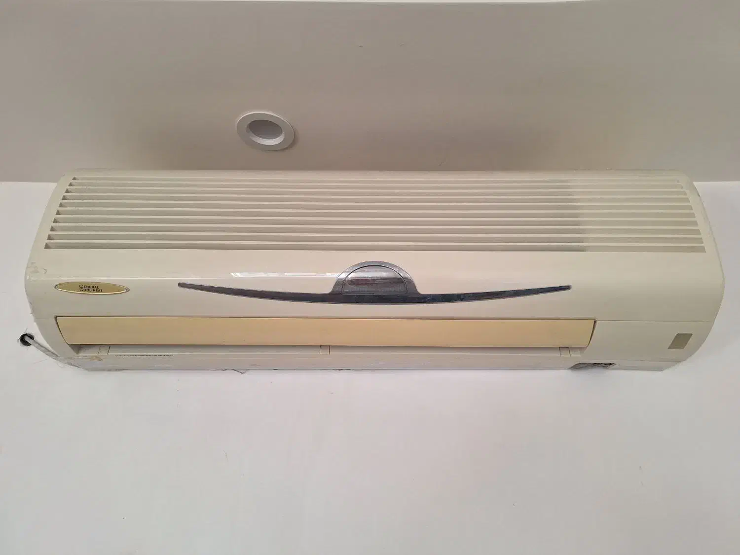 کولر اسپلیت سرد و گرم جنرال ۲۴ هزار|کولر گازی و فن‌کوئل|گنبد کاووس, |دیوار