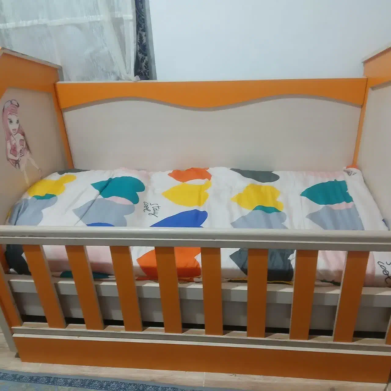 تخت بچه|تخت و صندلی بچه|ساوه, |دیوار