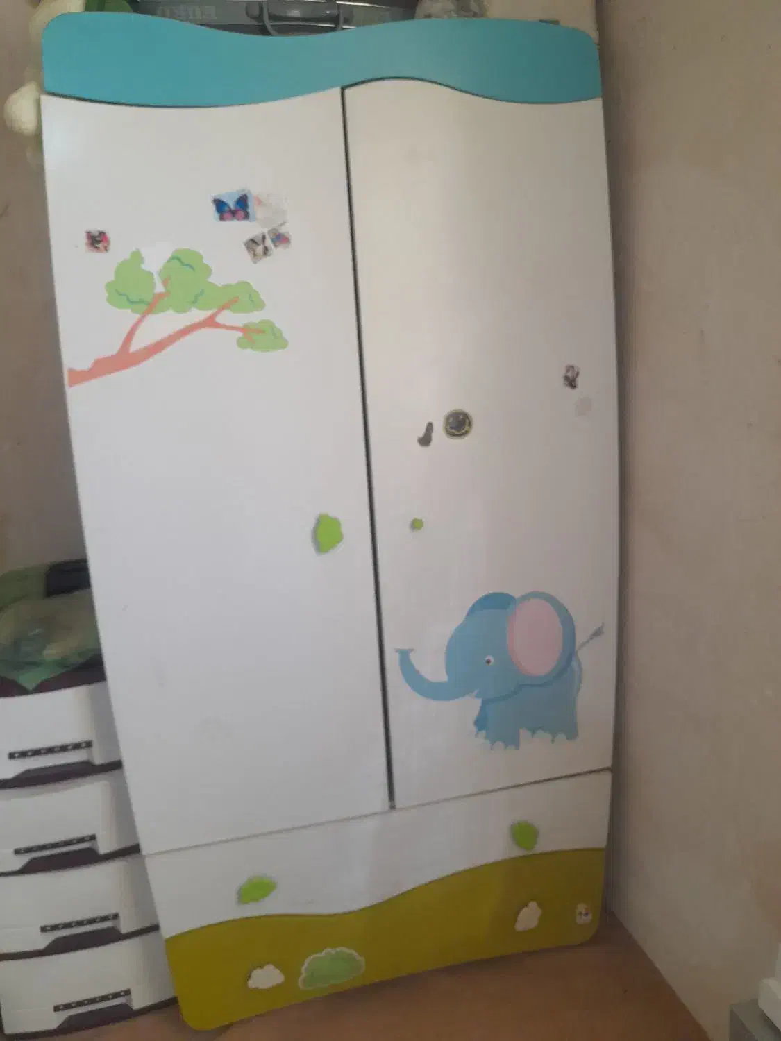 تخت  وکمد نو جوان|تخت و سرویس خواب|رباط‌کریم, رباط‌کریم|دیوار