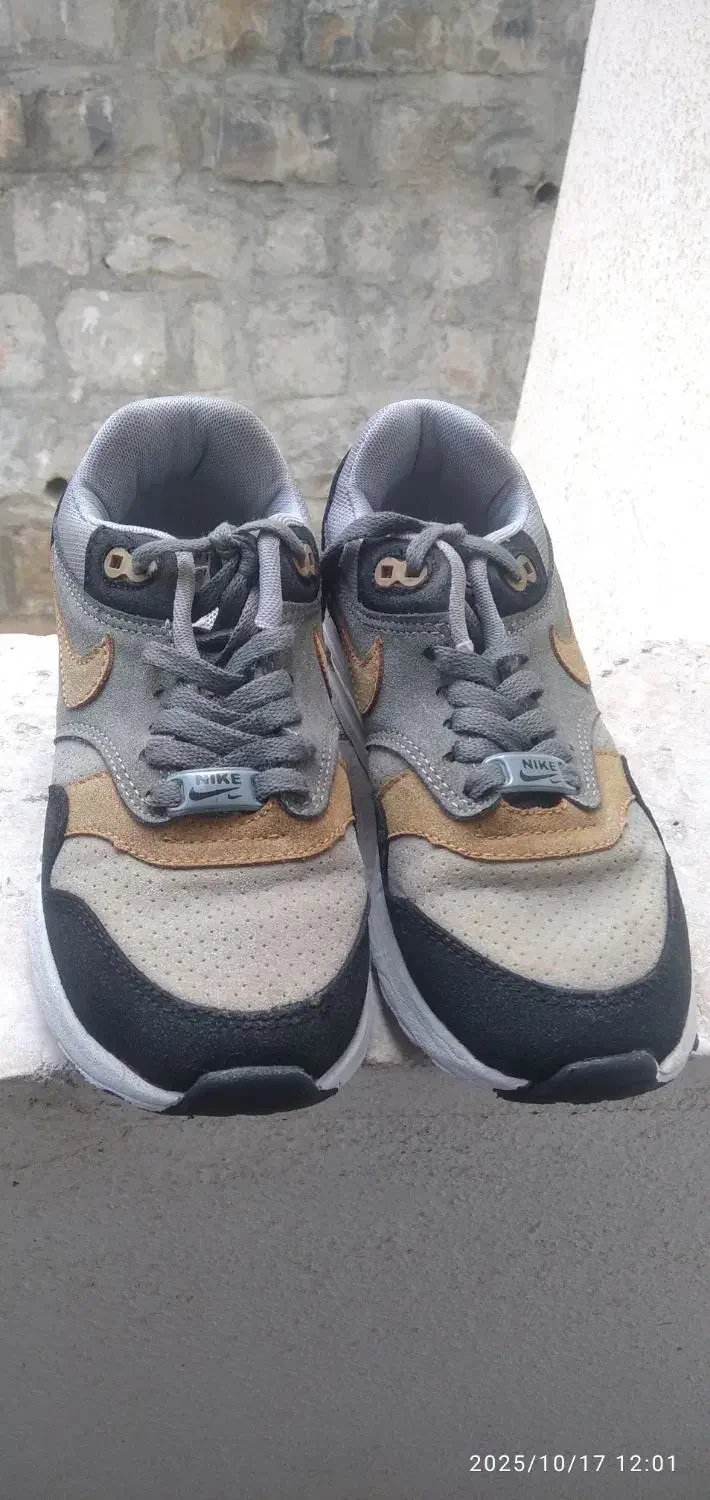 یک جفت کفش سایز 37|کیف، کفش، کمربند|سنندج, |دیوار