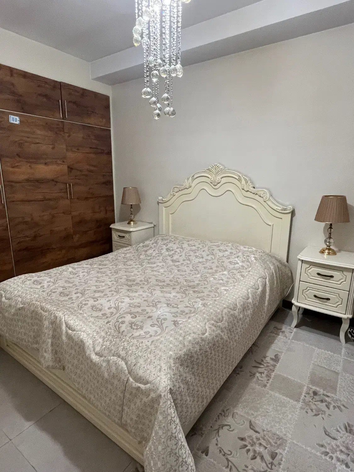 تختخواب دو نفره|تخت و سرویس خواب|فردیس, منظریه|دیوار