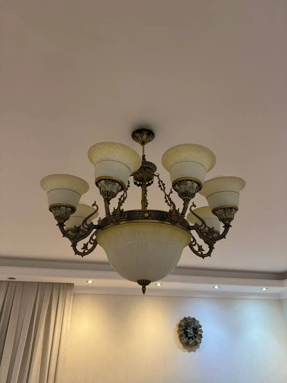 لوستر ۸ شاخه|لوستر و چراغ آویز|فردیس, فردیس|دیوار