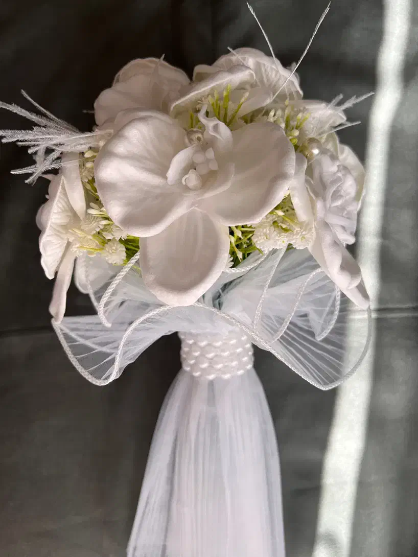 دسته گل عروس ، باکس گل خواستگاری و دیزاین یلدایی|گل مصنوعی|اصفهان, احمدآباد|دیوار