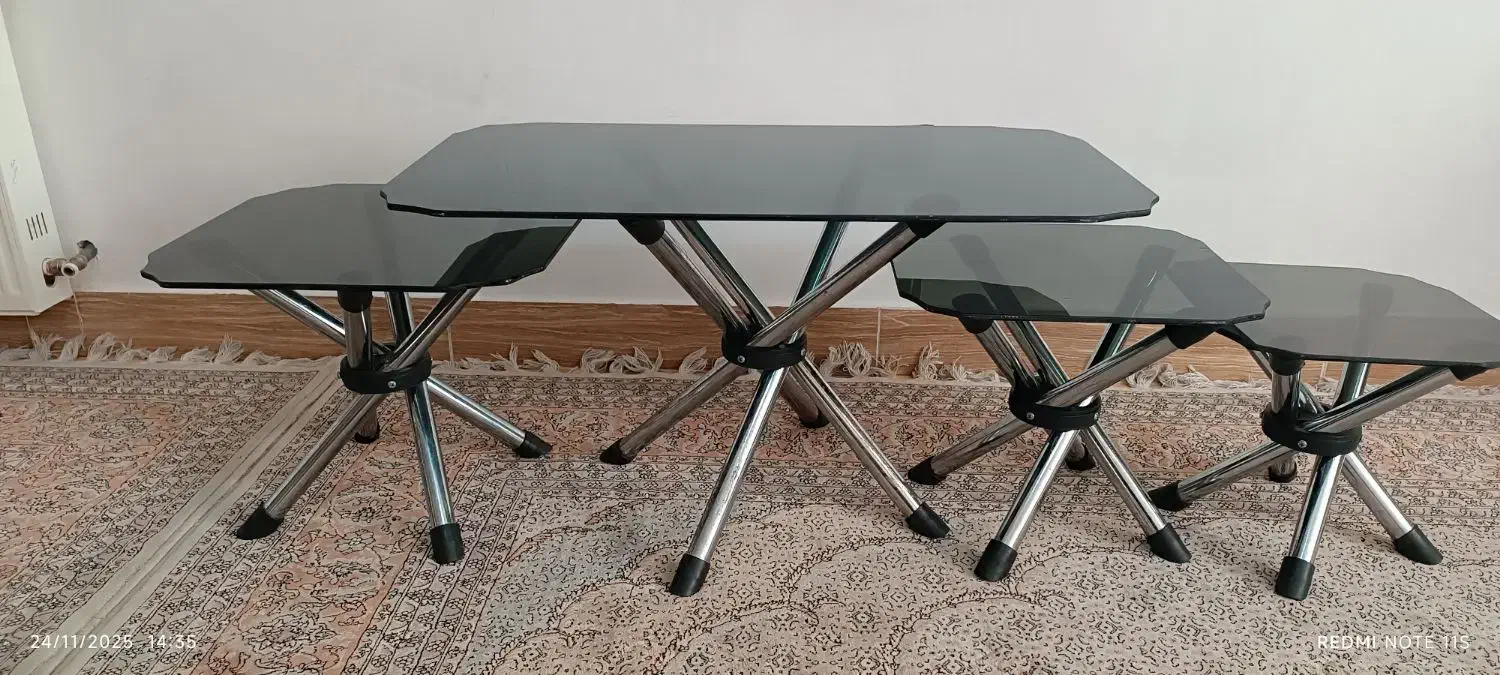 میز عسلی شیشه ای  پایه فلزی|مبلمان خانگی و میز عسلی|خرم‌آباد, |دیوار