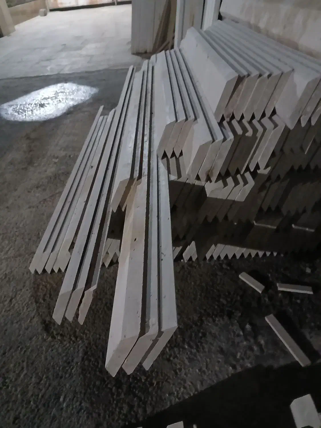 برش سنگ کاشی کنیک ابزار|ماشینآلات صنعتی|کاشان, حسن آباد|دیوار