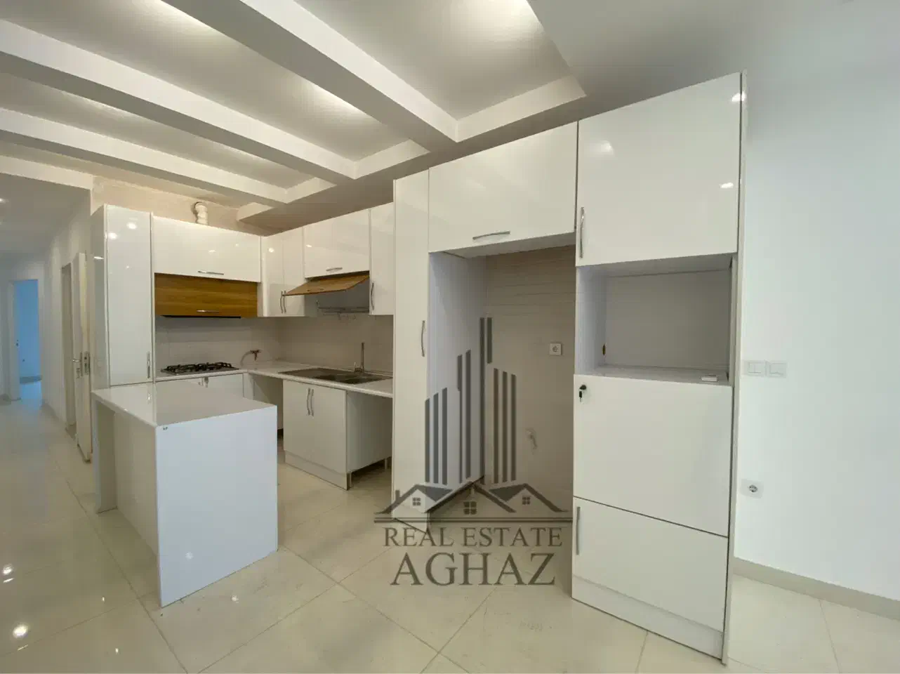 رهن و اجاره واحد ۱۱۷متری زیر قیمتِ منطقه|اجارهٔ آپارتمان|سرخرود, |دیوار