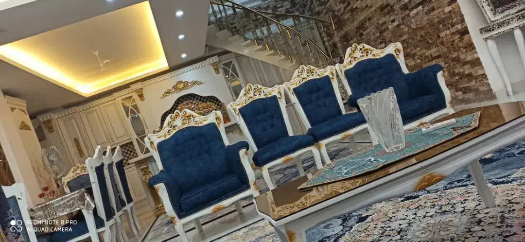 مبلمان و میز نهار خوری سلطنتی همراه با پرده وساعت|مبلمان خانگی و میز عسلی|بندر امام خمینی, |دیوار