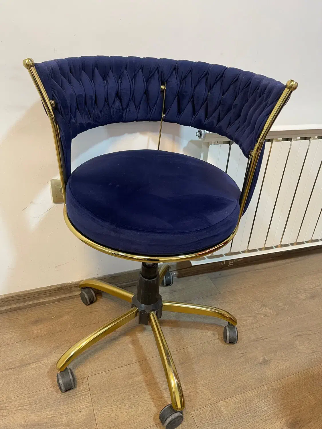 صندلی|صندلی و نیمکت|تهران, هروی|دیوار