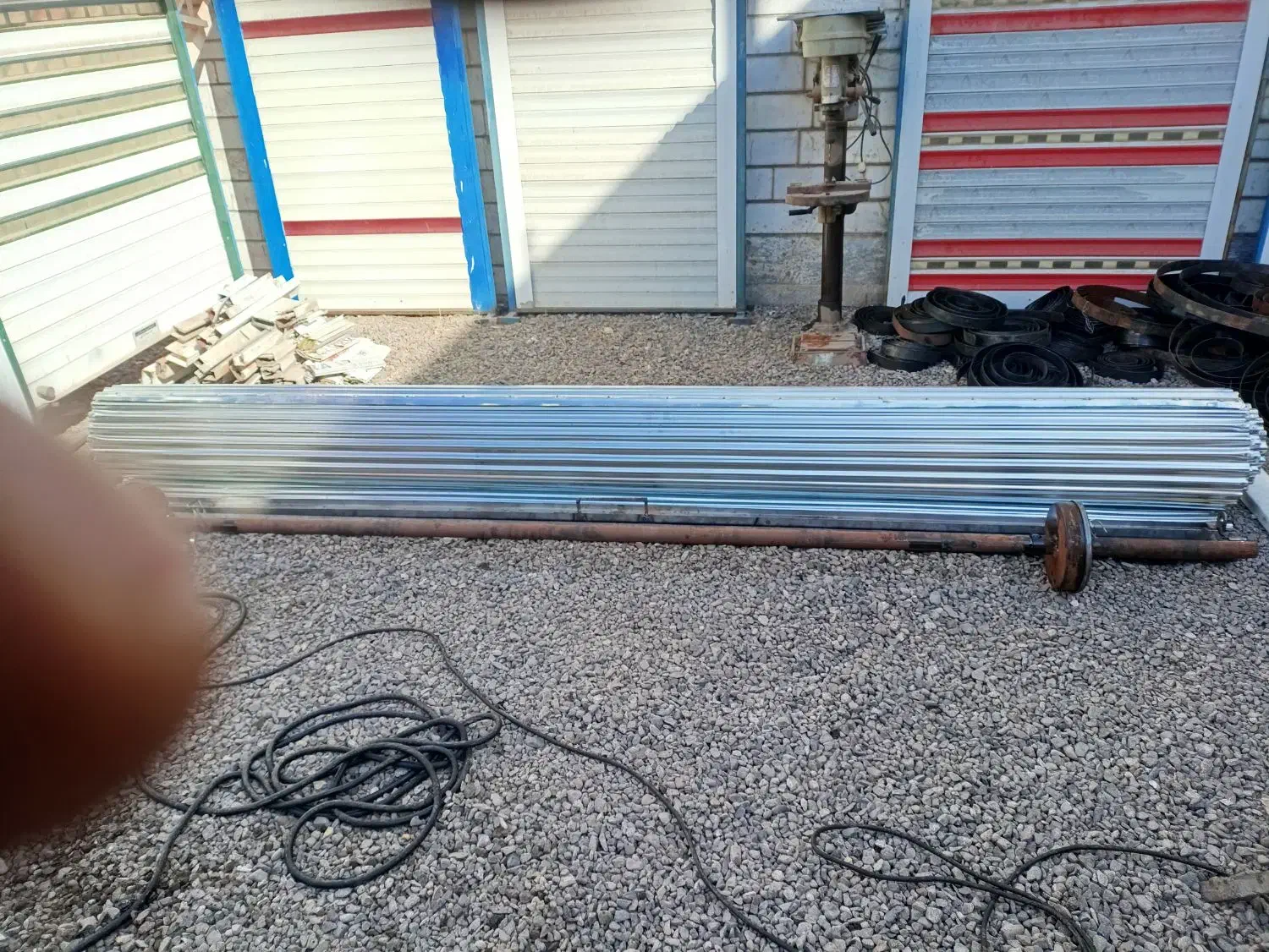 کرکره آهنی و جدید خدمات کرکره|مصالح و تجهیزات ساختمان|زنجان, |دیوار