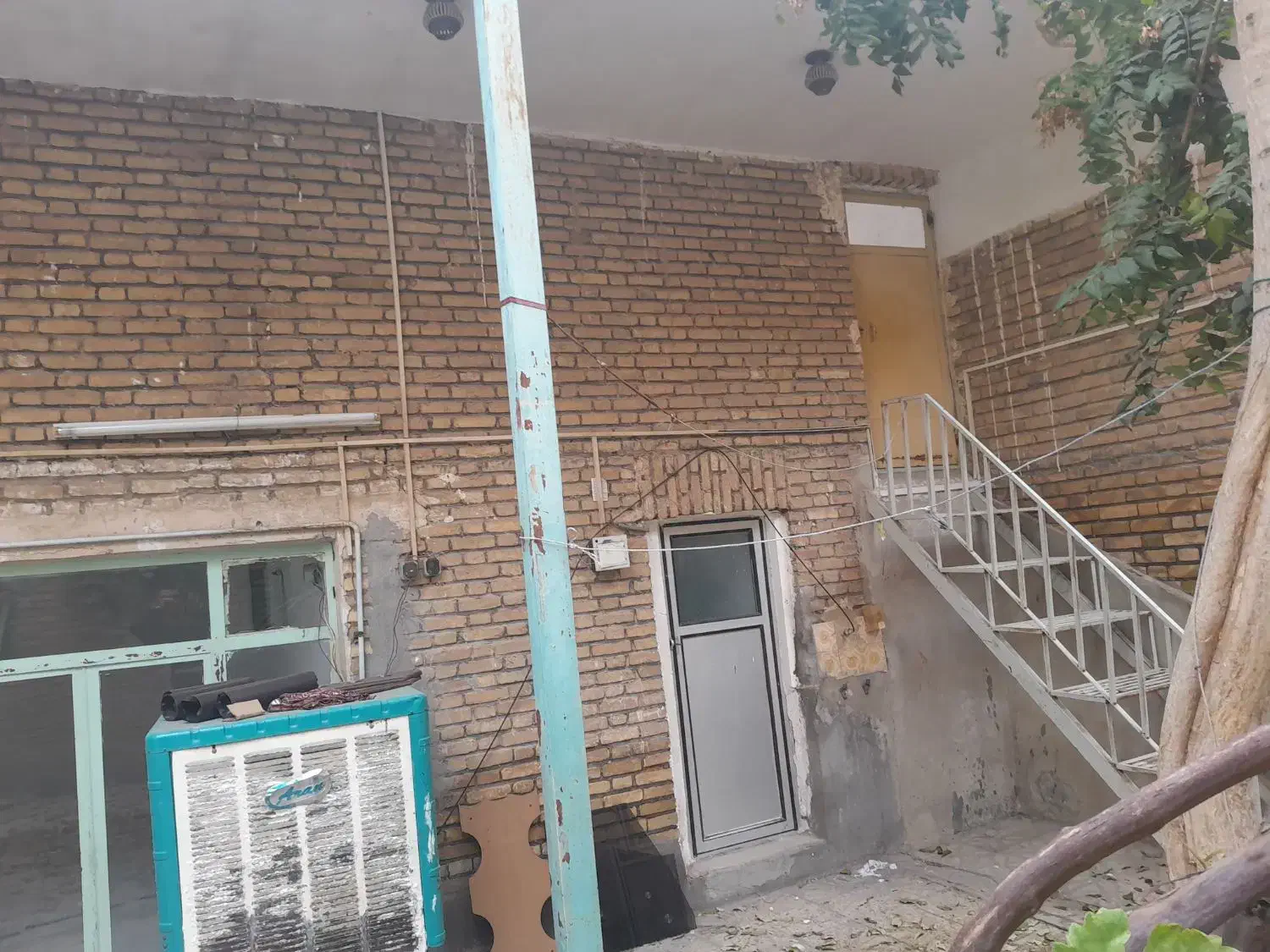 اجاره  منزل ویلایی  قیمت مناسب فوری فوری تکیه سفید|اجارهٔ خانه و ویلا|سمنان, |دیوار