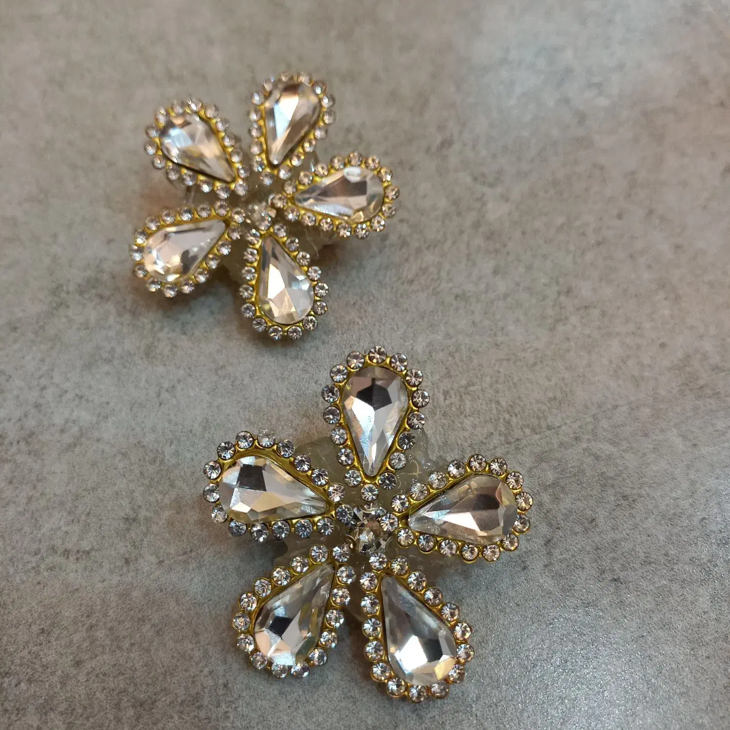 سرآستین وگل سینه|زیورآلات و اکسسوری|دهگلان, |دیوار