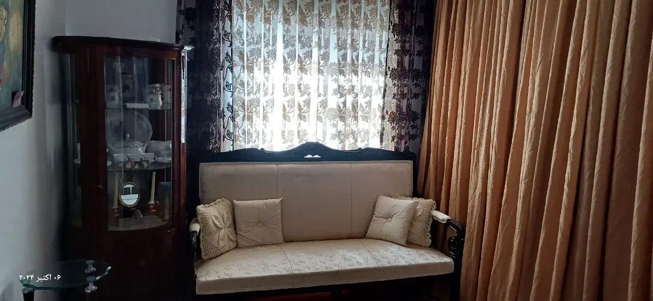 مبل استیل پنج نفره با میز وسط|مبلمان خانگی و میز عسلی|پرند, فاز ۵|دیوار