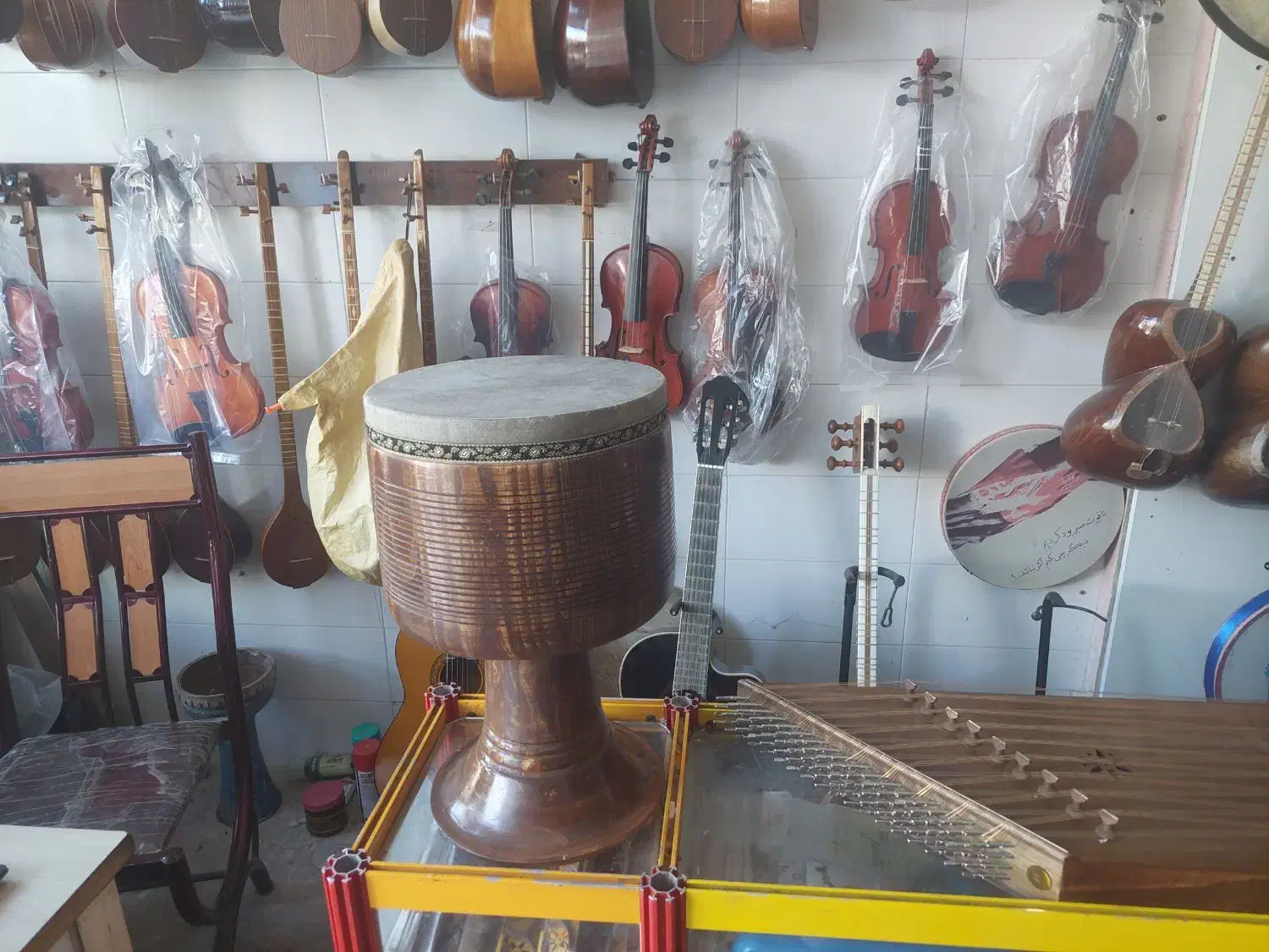 تنبک|سازهای سنتی|جهرم, |دیوار