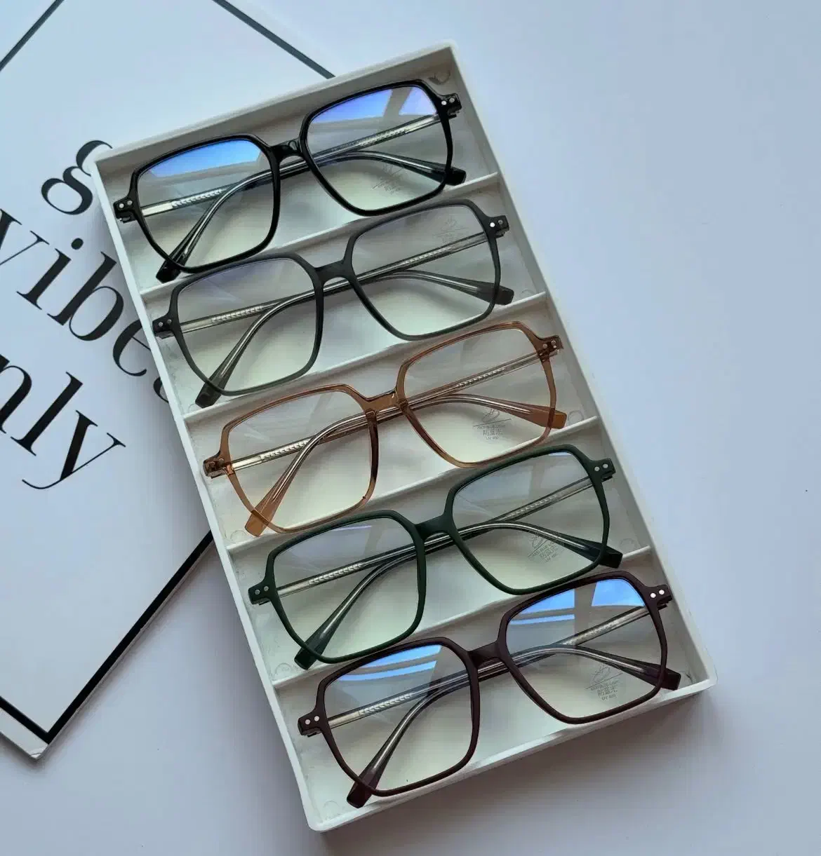 عینک سایز بزرگ طبی لوگاس ماین|زیورآلات و اکسسوری|قم, حاج زینل|دیوار