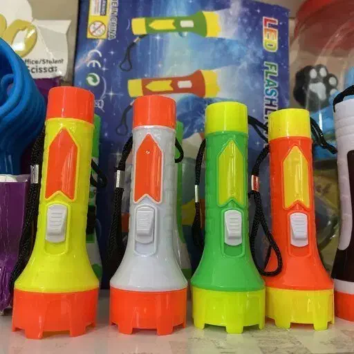 چراغ قوه دو مدل رسید|کوهنوردی و کمپینگ|گلبهار, نوبهار|دیوار