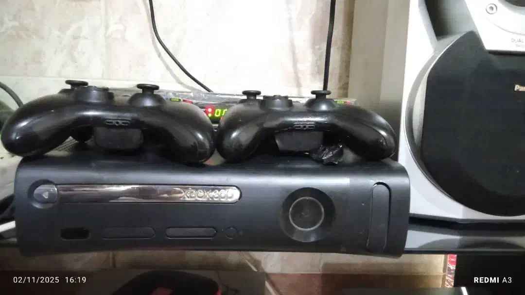 چند عدد وسایل موتور سیکلت و دستگاه بازی|کنسول، بازی ویدئویی و آنلاین|مرودشت, کناره|دیوار