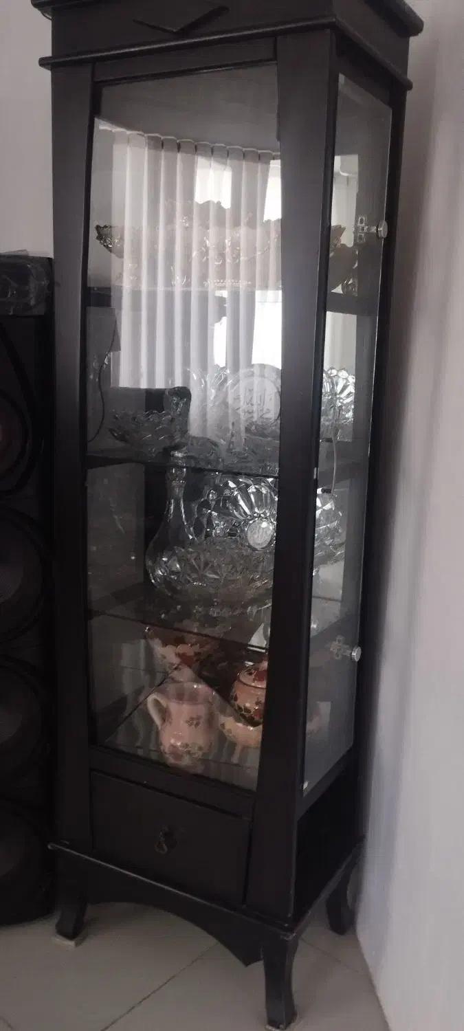 آینه|آینه|مشهد, چهاربرج|دیوار