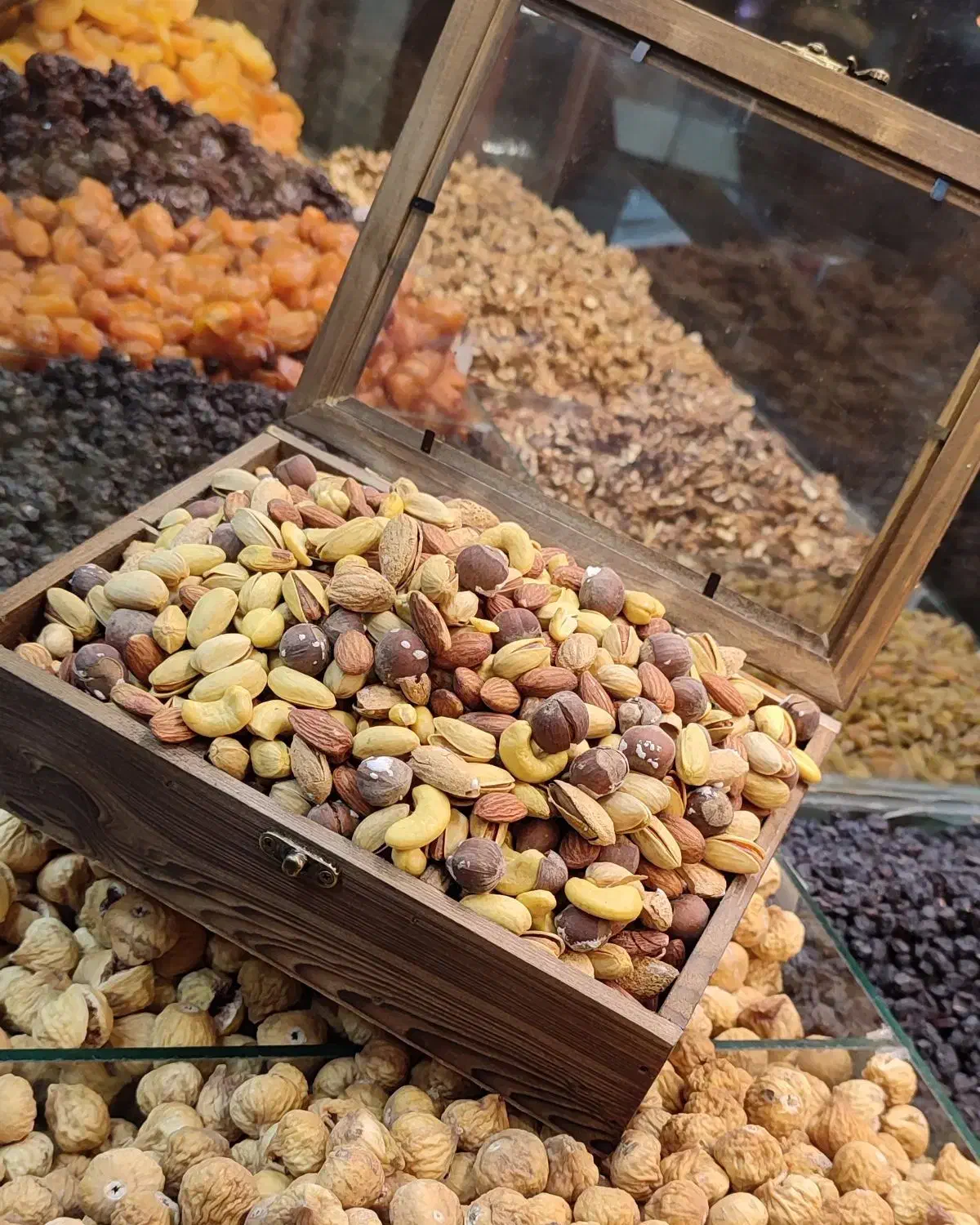 آجیل|خوردنی و آشامیدنی|رشت, منظریه|دیوار