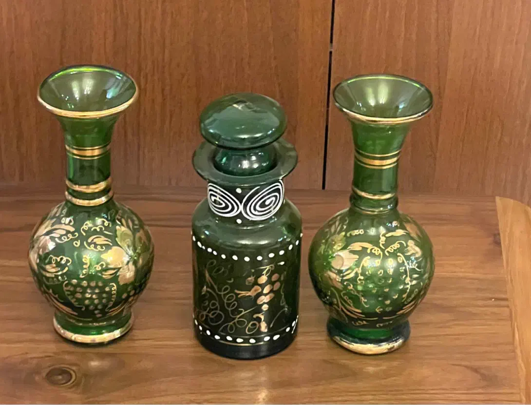 گلدان قدیمی|کلکسیون اشیاء عتیقه|اراک, |دیوار