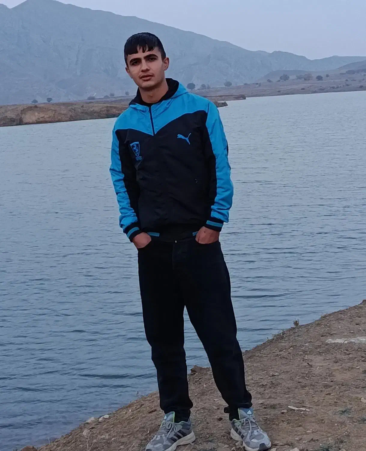 نقاشی ساختمان در تمام نقاط تهران با قیمت مناسب|خدمات پیشه و مهارت|تهران, نیروی هوایی (پیروزی)|دیوار