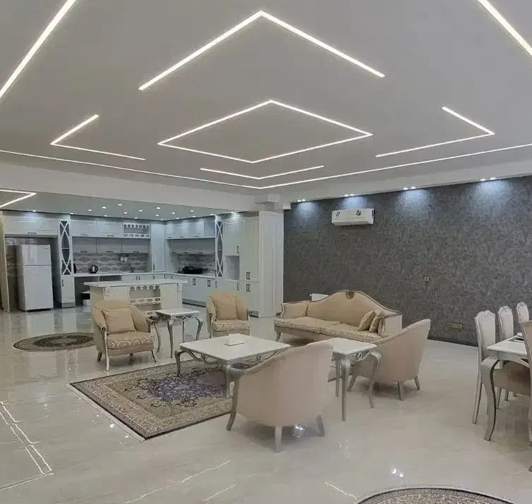 اجاره لوکس ترین منزل مبله امن بالاشهر|اجارهٔ کوتاه‌مدت آپارتمان و سوئیت|شیراز, فرهنگ شهر|دیوار
