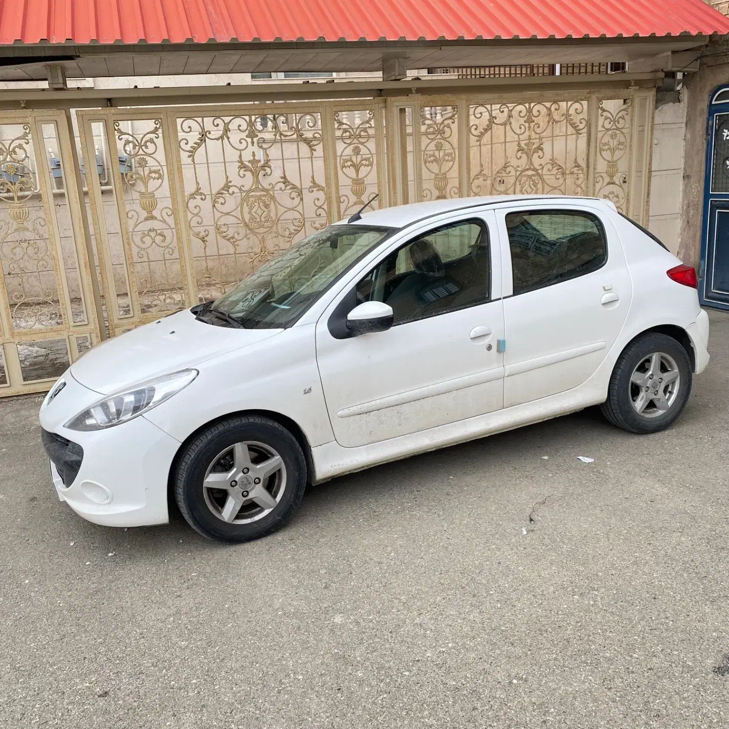 207 مدل ۹۶|خودرو سواری و وانت|سقز, |دیوار