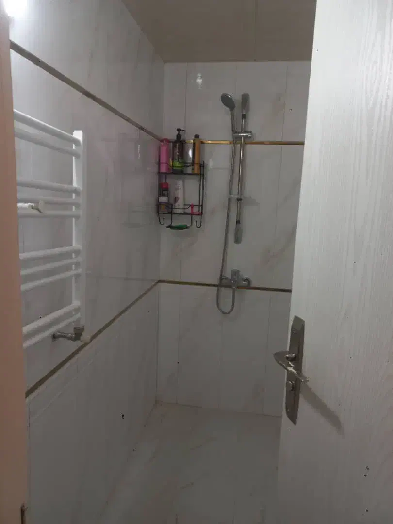 ۱۱۵متر  آسانسور پارکینگ در یاسر کوچه عباسخانی