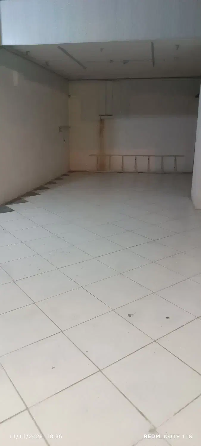 فروش دودهنه مغازه به متراژ ۷۰ متر کف ۳۰ متر بالکن|فروش مغازه و غرفه|مرودشت, ابوذر شمالی|دیوار